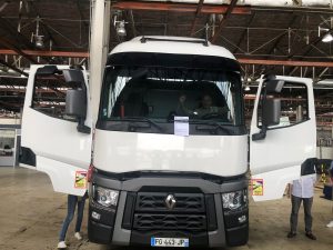 Photo dans un camion Renault Trucks