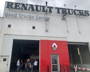 Used trucks center